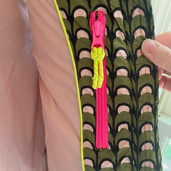 Like New Boden Fife Quilted Vest Pink and Green Geometric Vest Size 10 - Picture 10 of 12